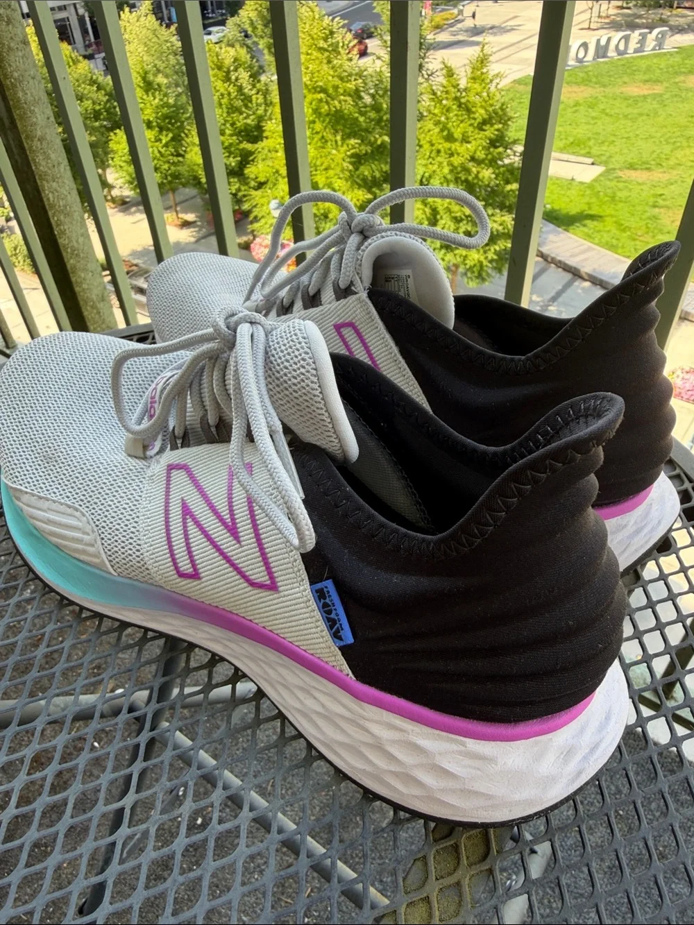 New Balance Women’s Fresh Foam Roav Light Gray Mesh Sneakers with pink trim